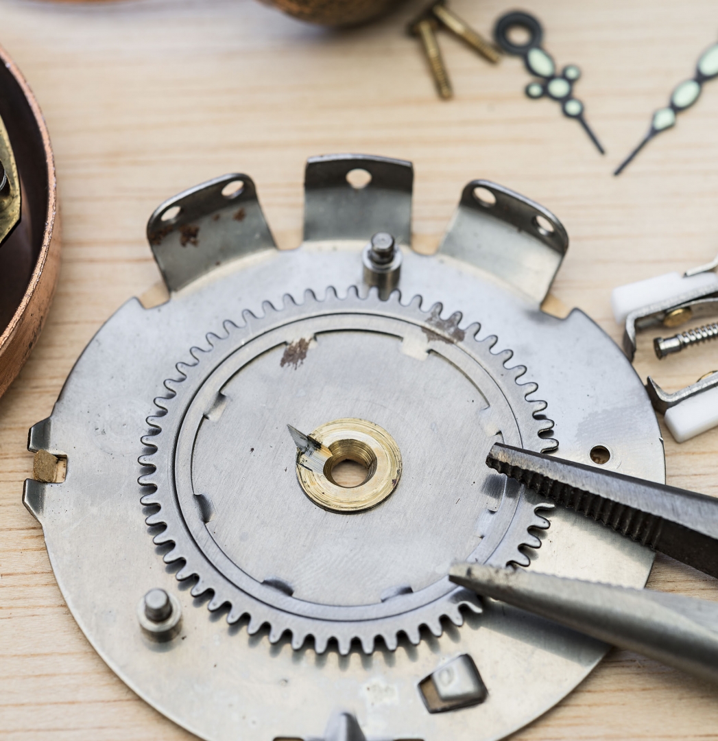 ¿Como un reloj de plástico salvó la industria relojera Suiza en los 80?